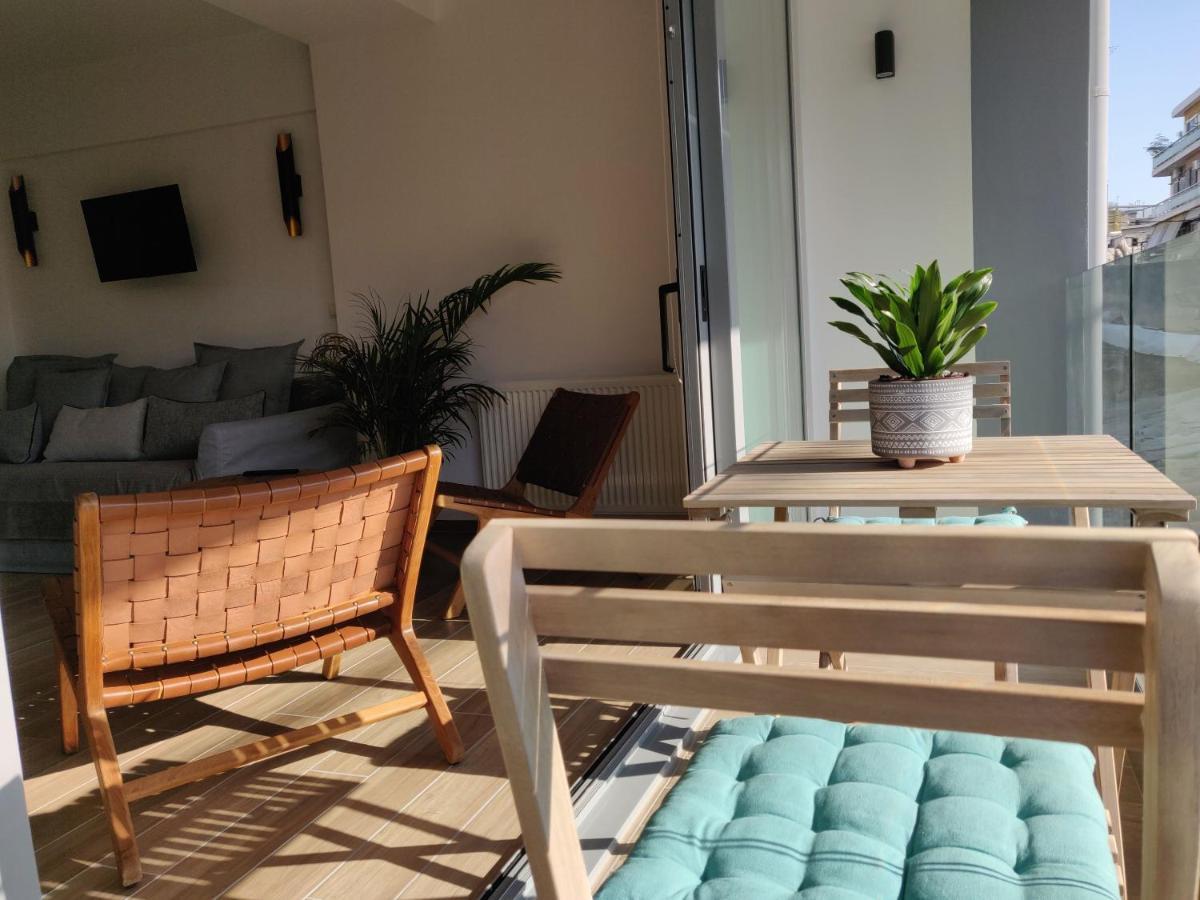 Sunny New Lovely Apartment 60 Meters From The Metro أثينا المظهر الخارجي الصورة